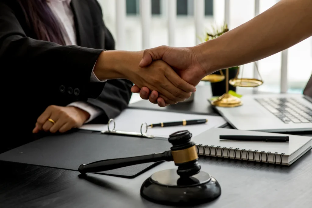 How do I find a reputable labour lawyer in Dubai